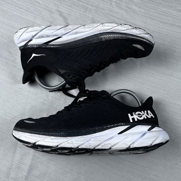Hoka One One Shoes - Hoka One One Clifton 8 Women’s Size 9 Black Gym Running Shoes 1119394 BWHT